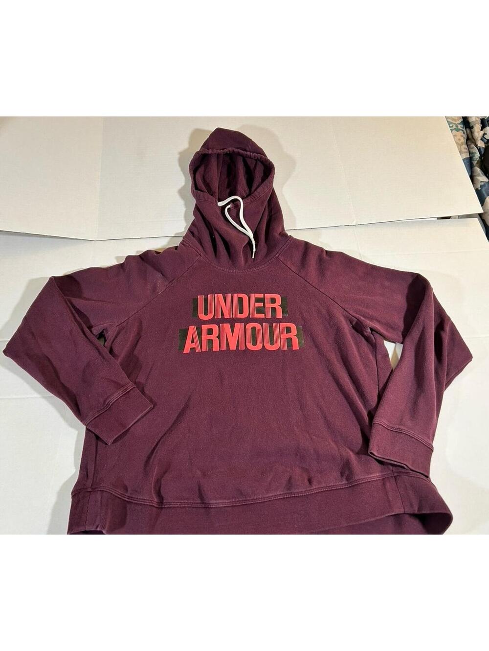 under armour cowl neck hooded sweatshirt maroon Women’s size xl